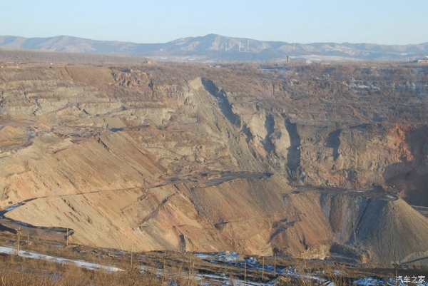 新疆青岛黑龙石墨有限公司西利矿石墨矿（调整）建设工程